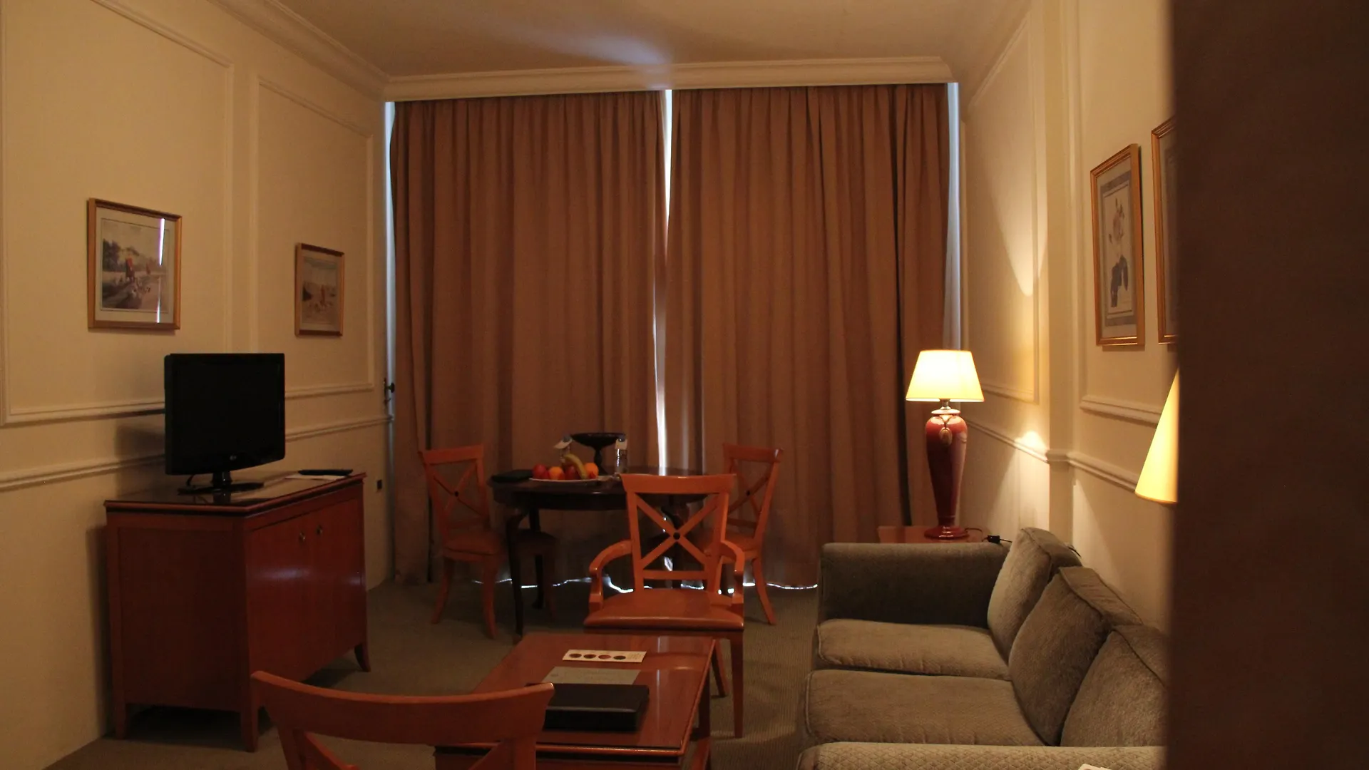 ****  Napoleon Hotel Beyrut Lübnan